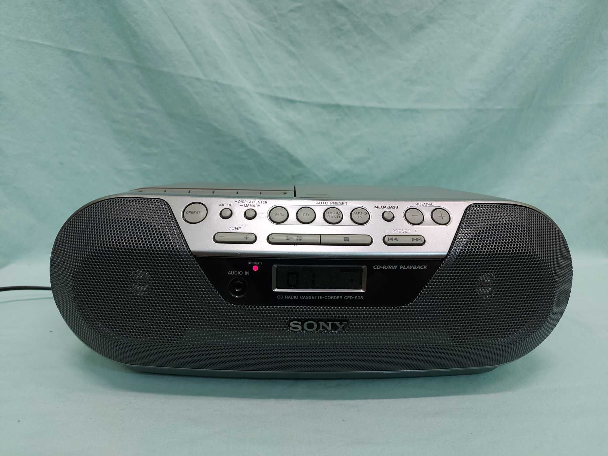 Radiomagnetofon Sony CFD-S05