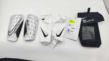 Ochraniacze na goleń Nike Mercurial Lite r. M biały (AP54)