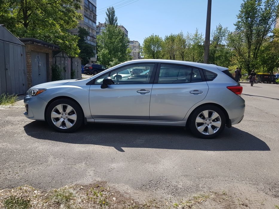 Продам subaru impreza.