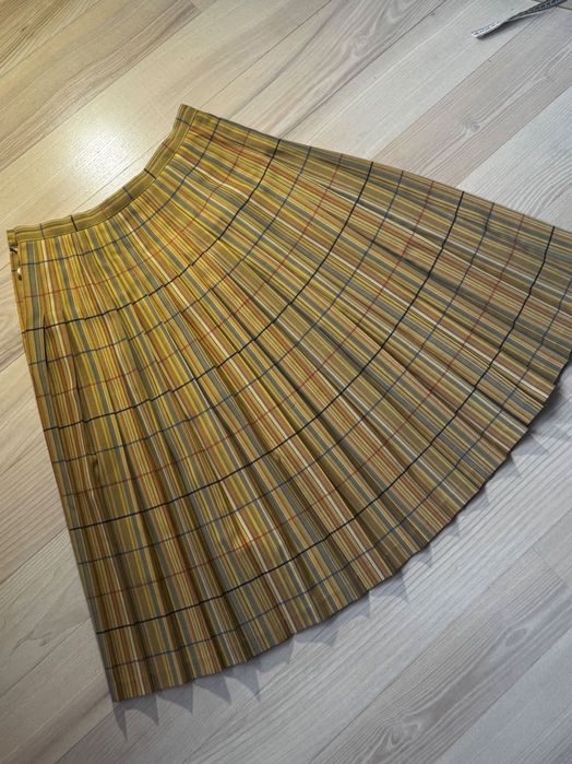 Спідниця в складку р м , рубашка в подарунок