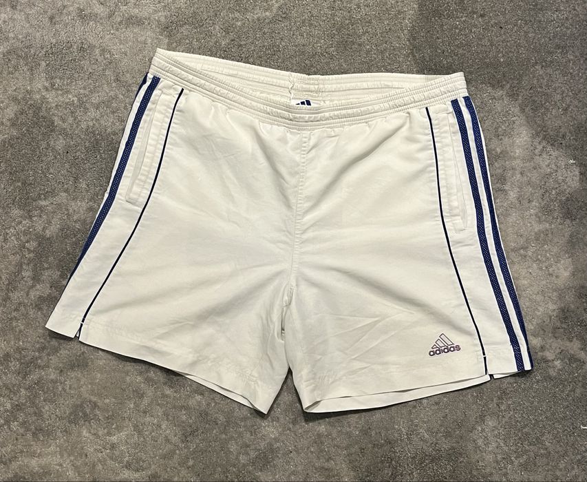 Calções Adidas vintage y2k