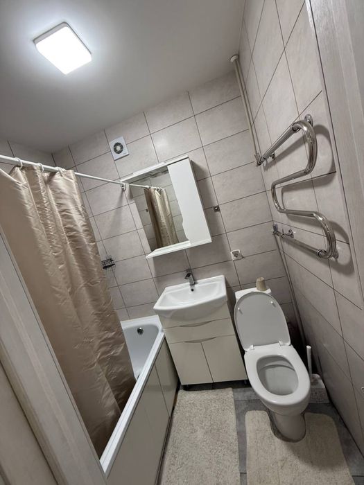 Квартира подобово , центр , поруч парк , сату , автовокзал