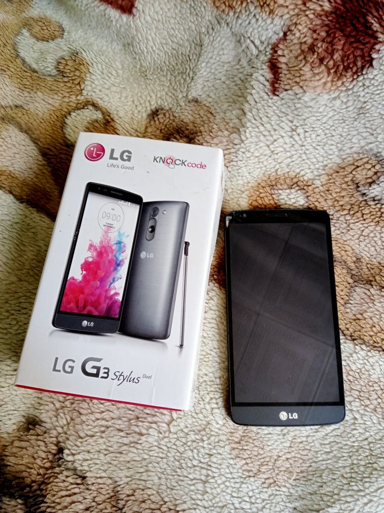 Продам Телефон LG