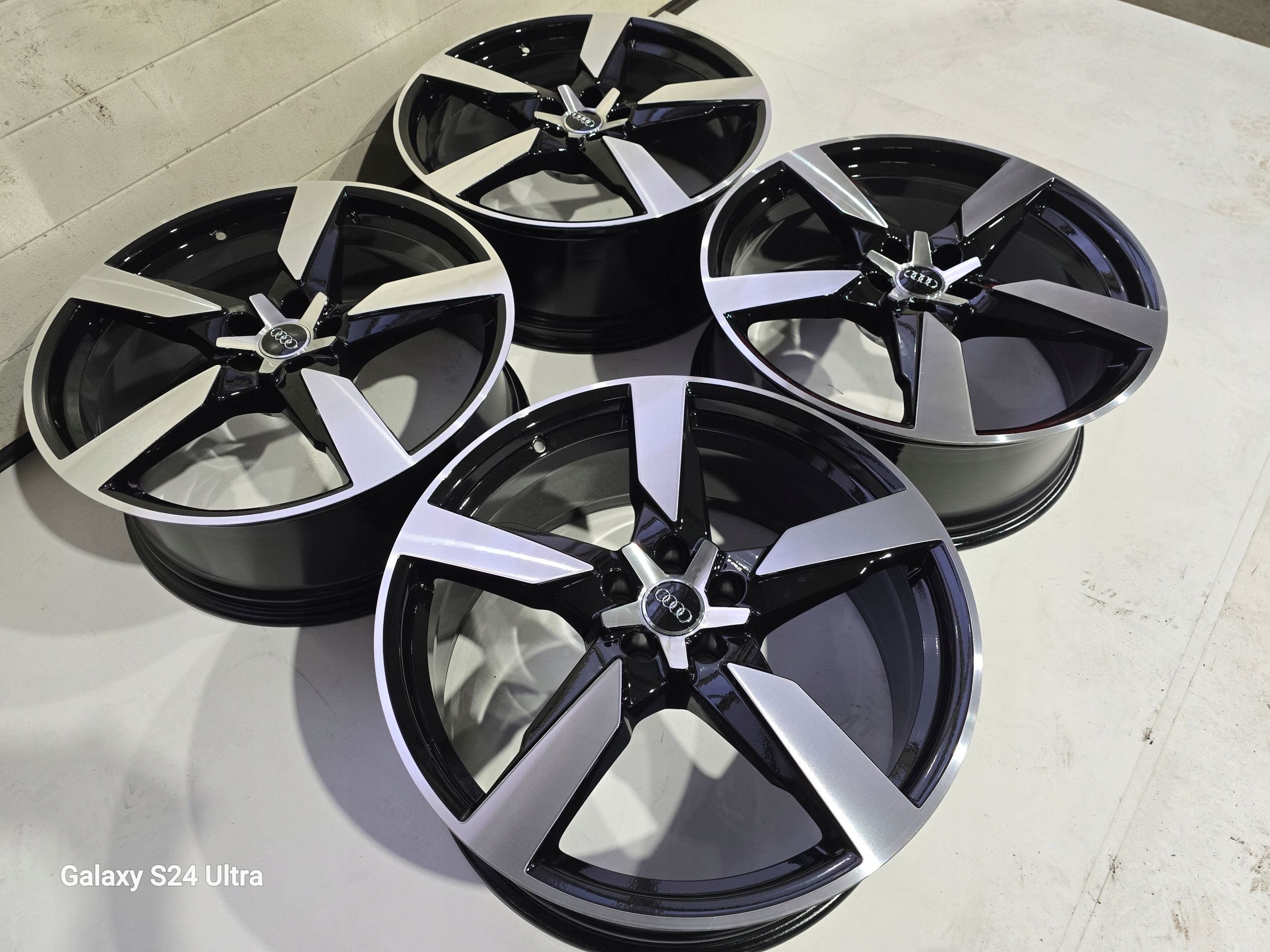 Audi Q5 SQ5 A6 S6 C7 C8 A7 S7 A8 5x112 21'' ET34