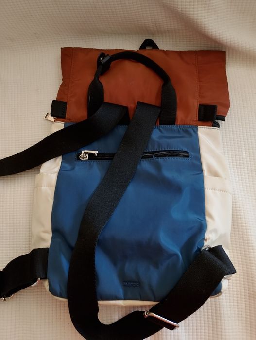 Mochila Parfois em bom estado