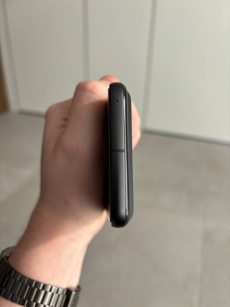 Google Pixel 8 8/128 Obsidian Neverlock (Global Version)