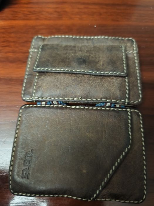 Carteiras porta cartões individual e dupla