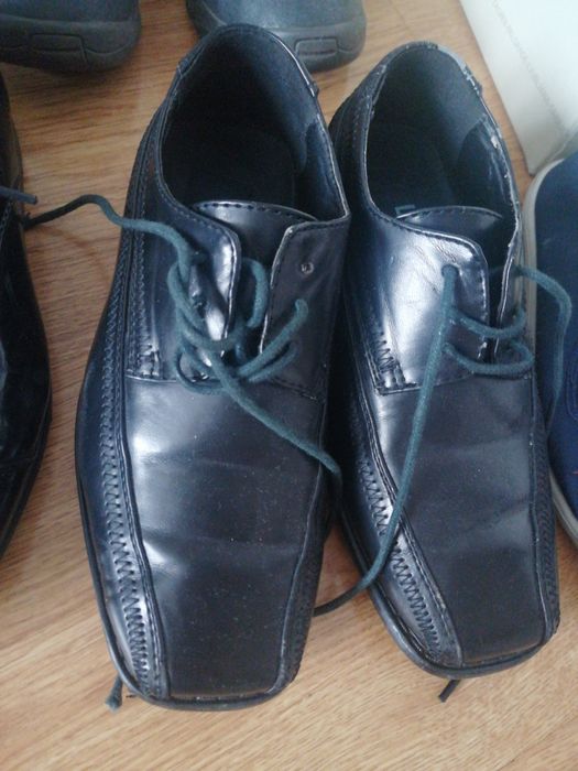 Buty komunijne chlopiece  r 33 lakierka