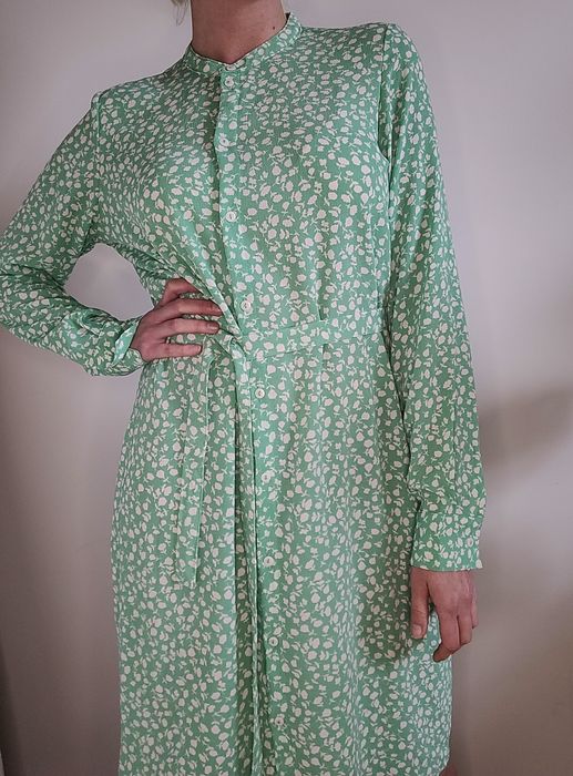 Zielona sukienka koszulowa oversize kwiaty Vero Moda