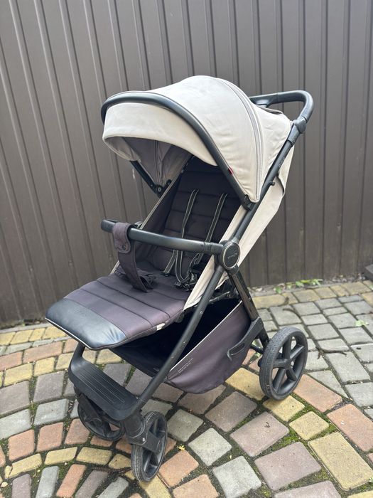 Прогулянкова Коляска CARRELLO Bravo plus 2023