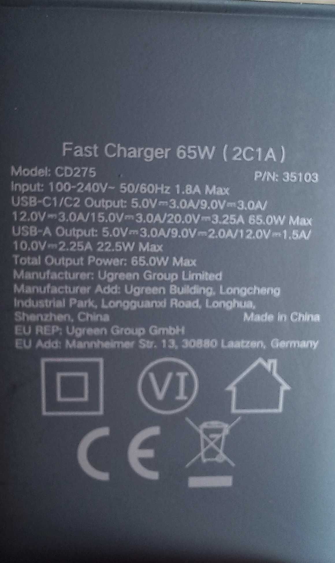 NOWA UGREEN 65W 3-portowa szybka ładowarka USB C A