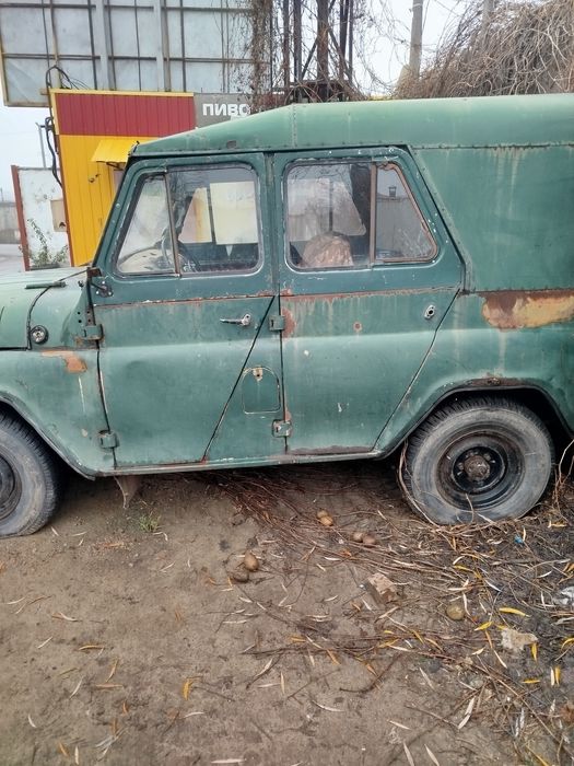 продам УАЗ 4*4 с запасным мотором
