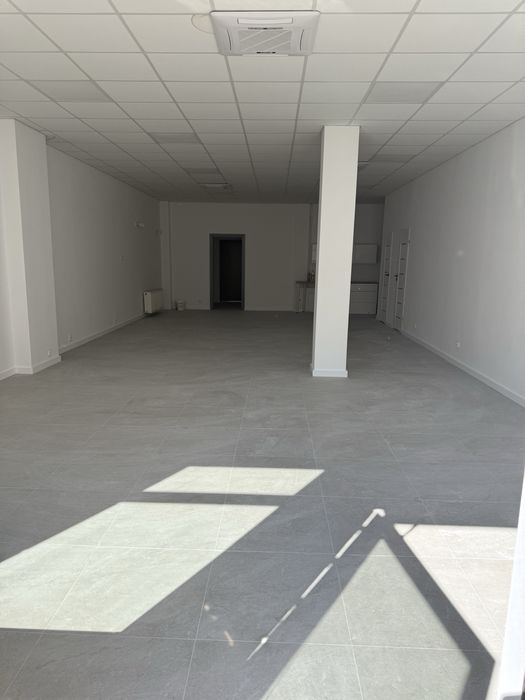 Lokal handlowo-usługowy 90m2