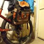 Mochilas unidas e suporte para bicicleta