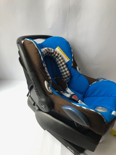 Fotelik samochodowy  MAXI COSI CABRIO fix + baza eazyfix 0-13 kg