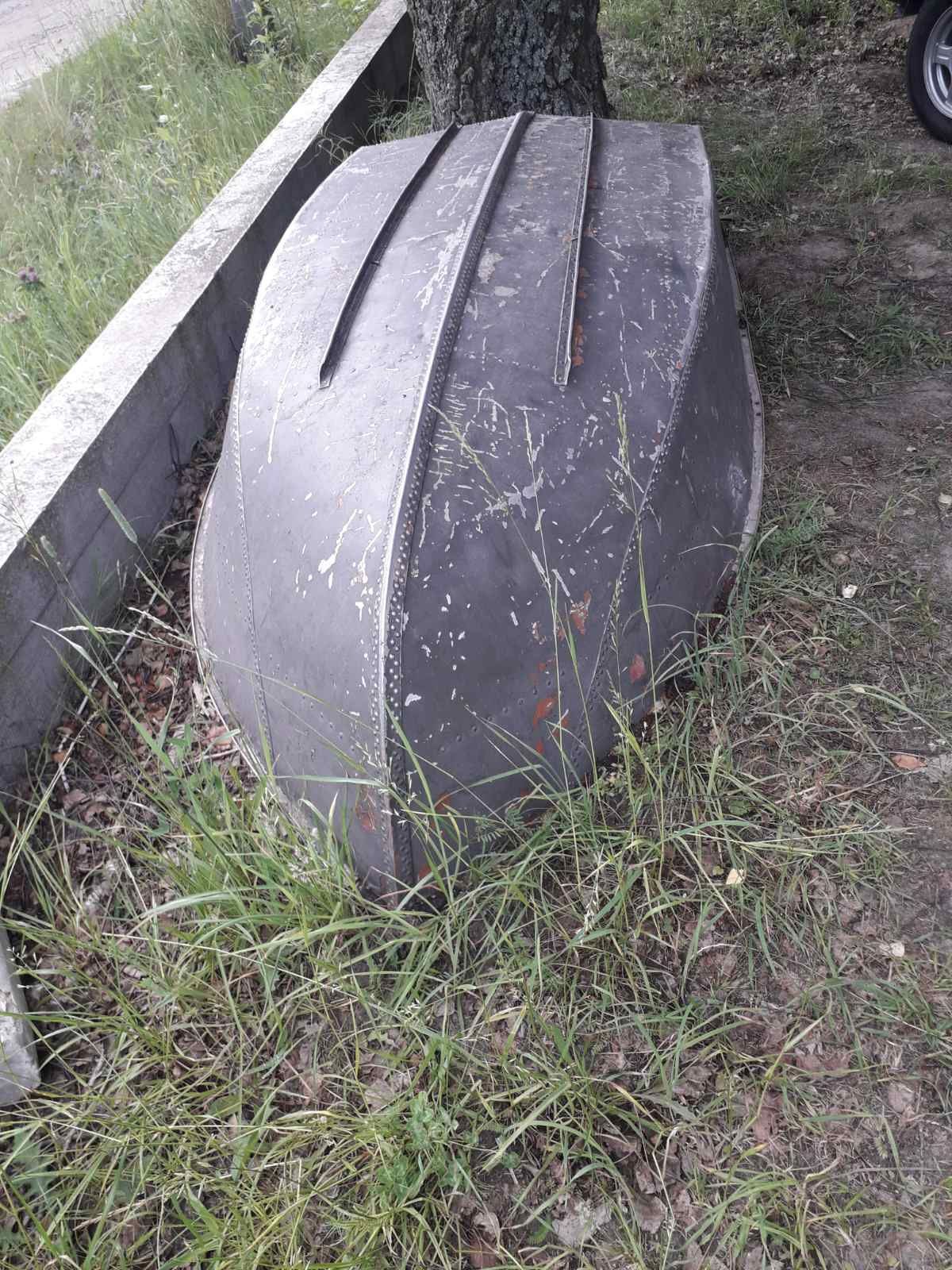 Продам лодку Утенок