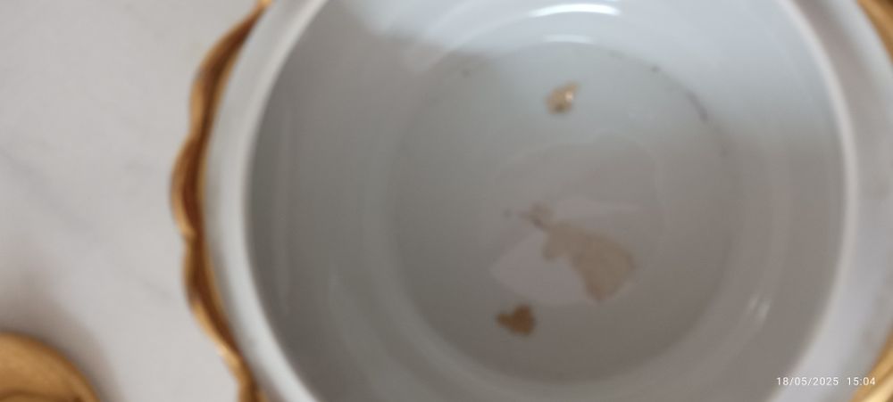 Terrina Bavaria acabamento em ouro