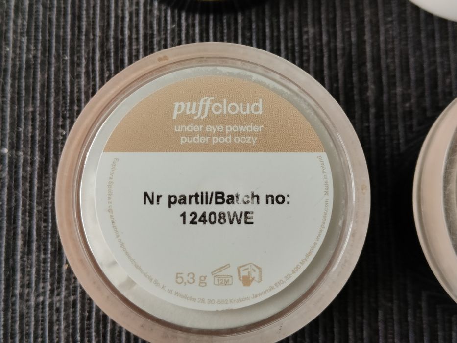 4 szt pudrów pod oczy (zestaw)
