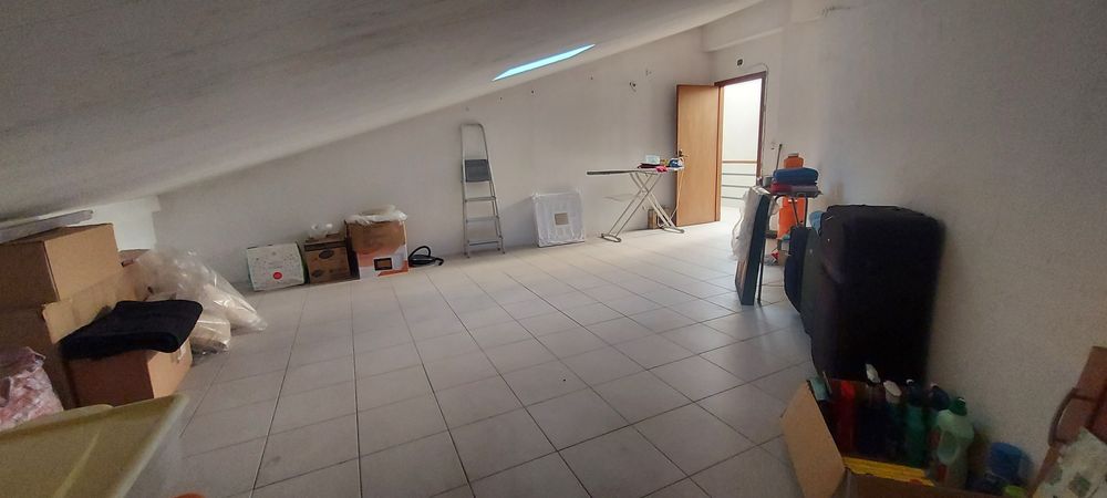 Alugo arrecadação 25 m2