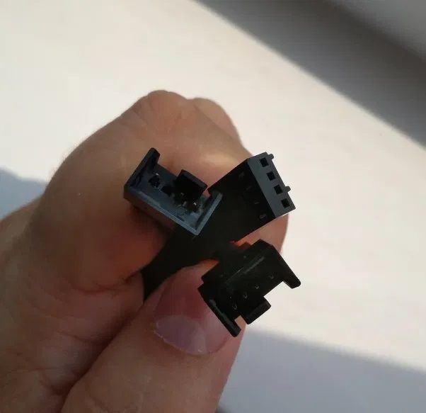 PC - Adaptador Ventoinhas PC - Fan Splitter Y - 4 Pinos PWM - NOVO