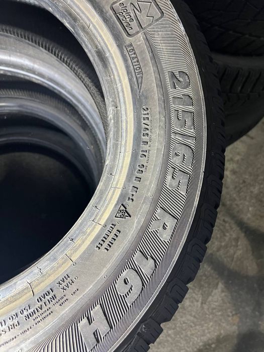 Автошини зимові SEMPERIT 215/65/16 (2шт)Колеса,Гума,Скати, Шини)