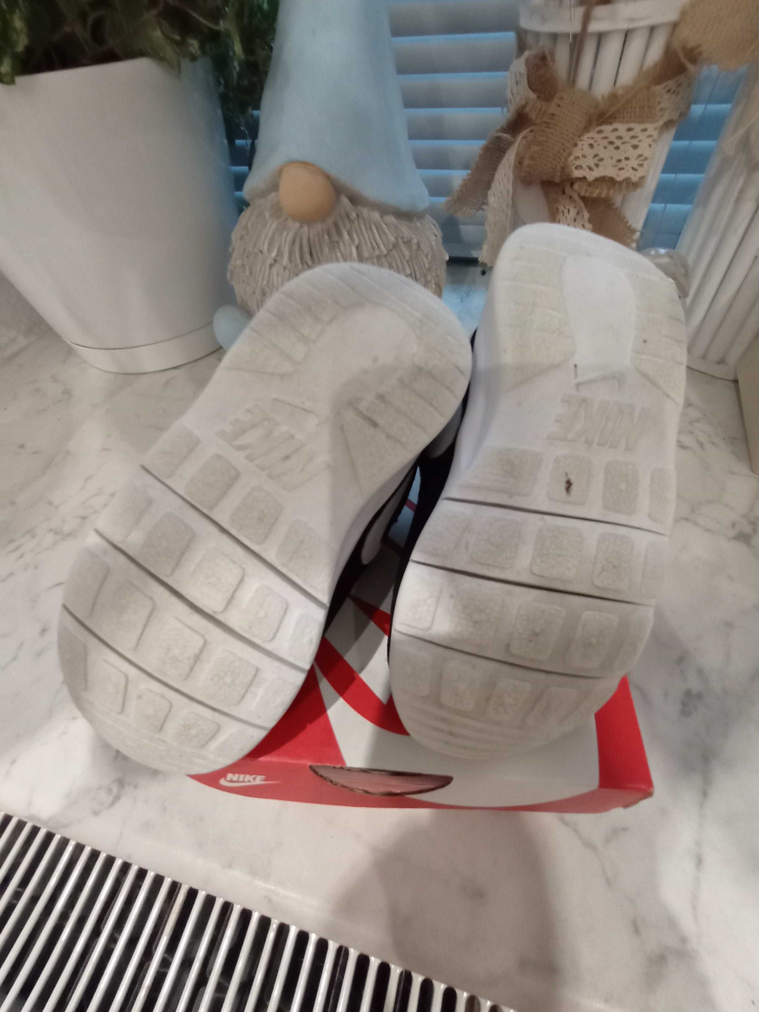 buty chłopięce nike tanjun 22 sportowe super stan
