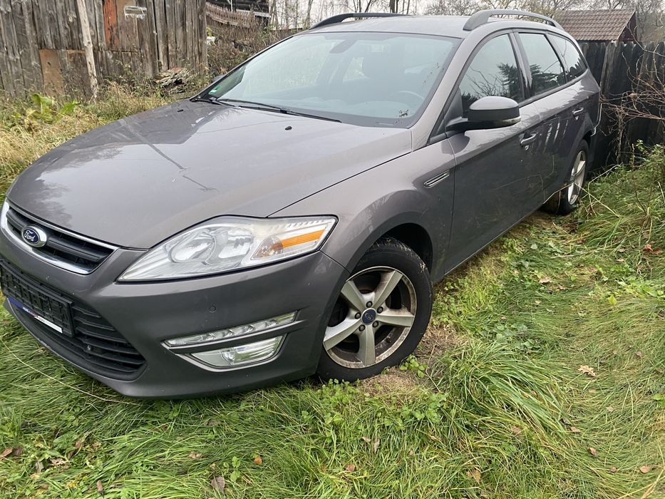 Sprzedam na czesci mondeo mk4 lift kolor L A i kolor g6 2.0 tdci 6bieg