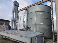 Silos zbożowy BIN w komplecie z koszem i podajnikiem kubełkowym