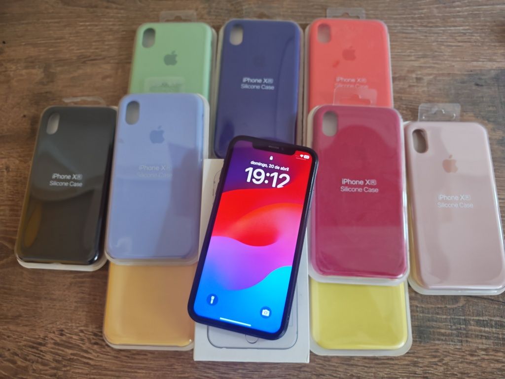 iPhone XR 64GB Preto Bom estado Aceito Retomas