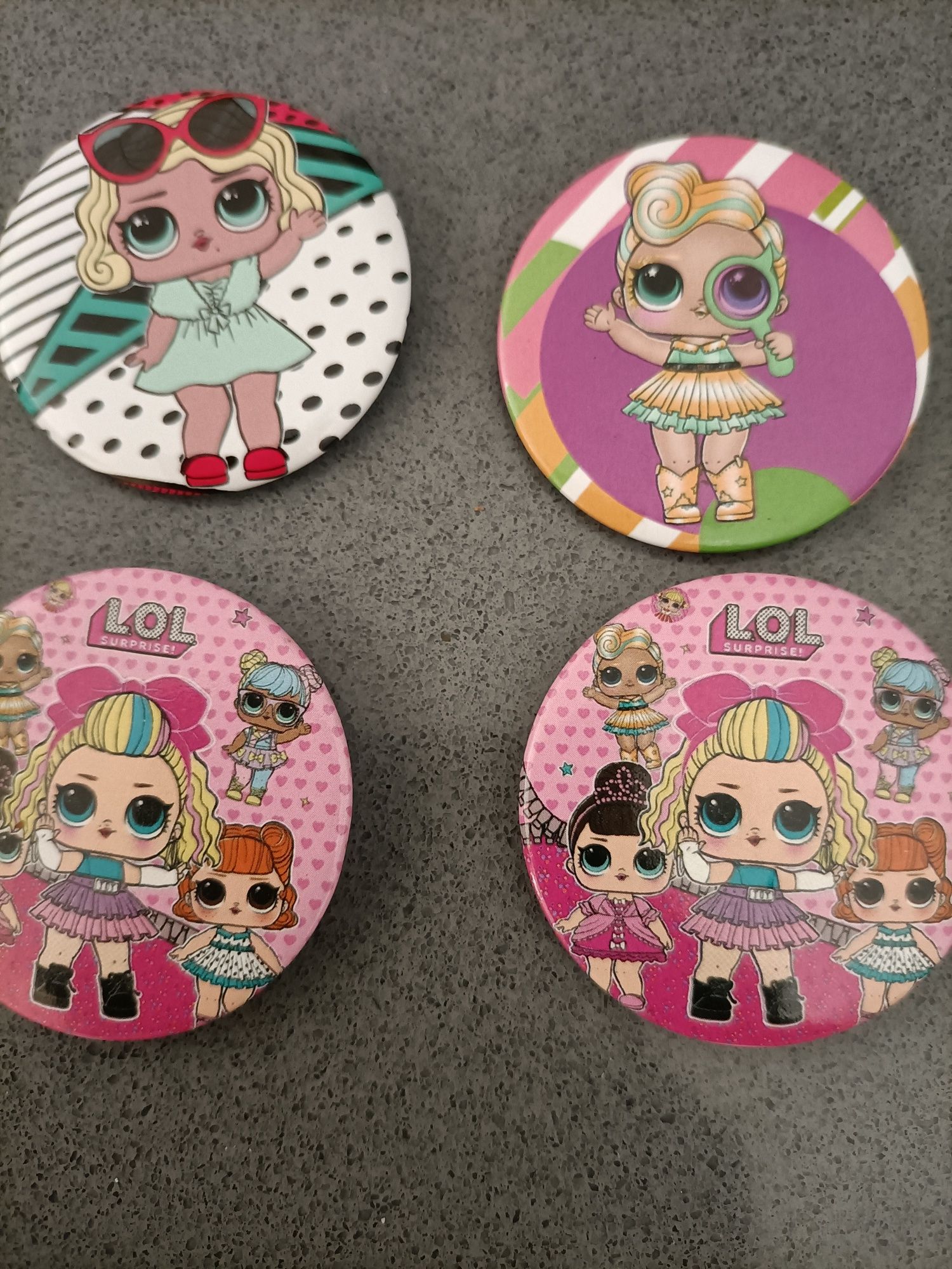 Pins da boneca lol