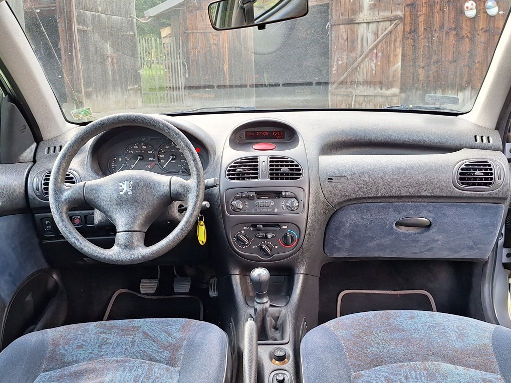 Peugeot 206 1.4 benzyna