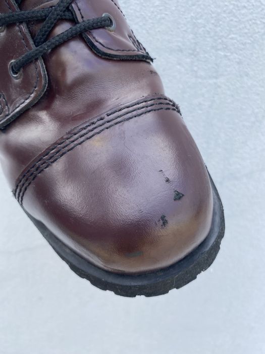 Botas em Pele testeira de aço 43