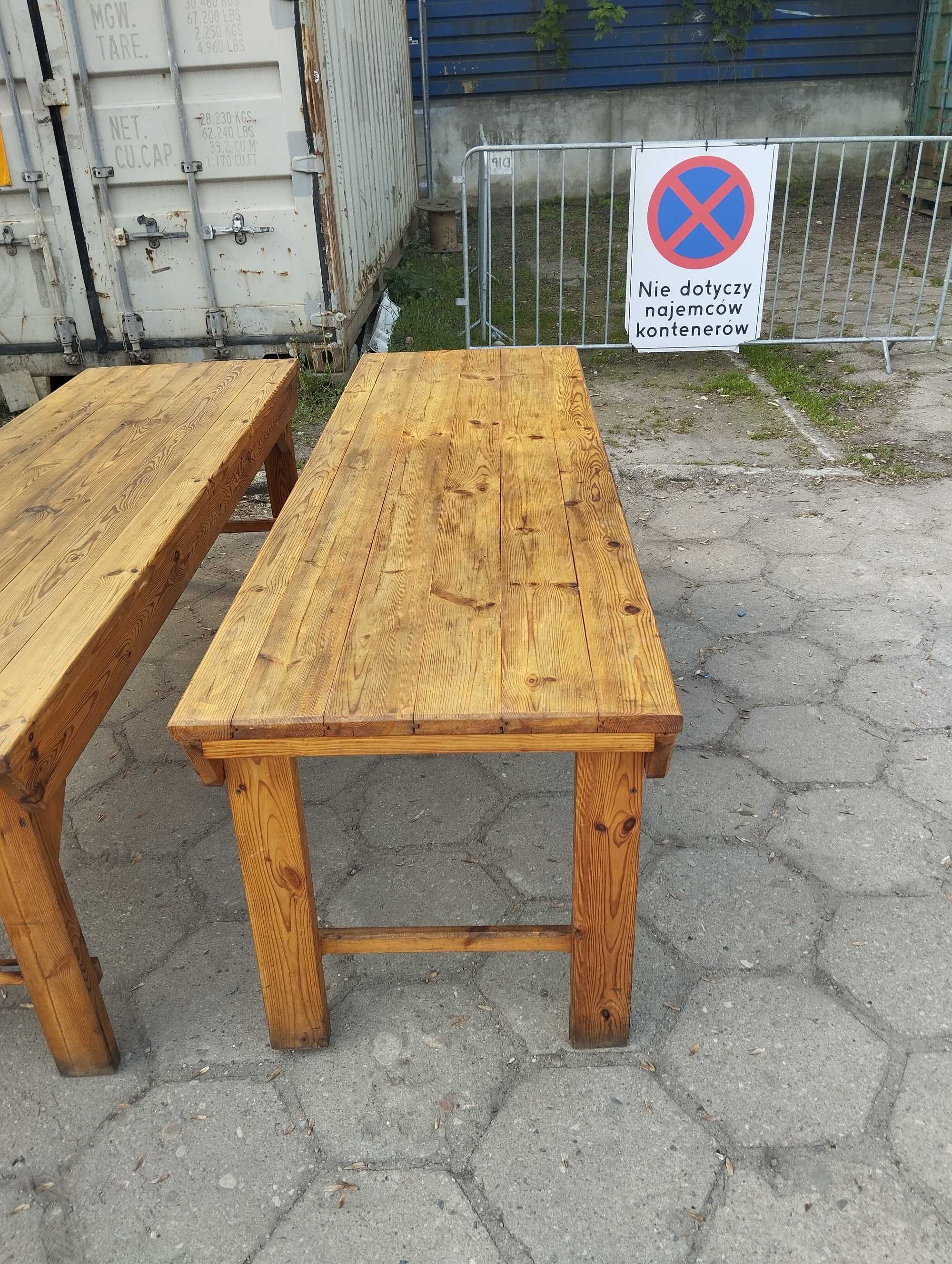 2 Solidne drewniane stoły-transport