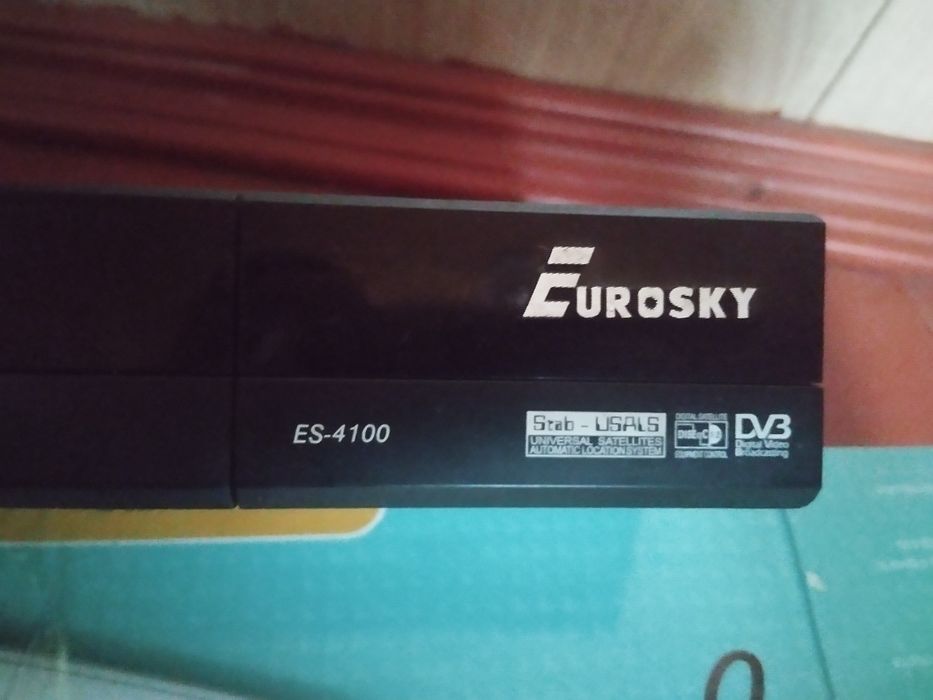 Продам тюнер Eurosky