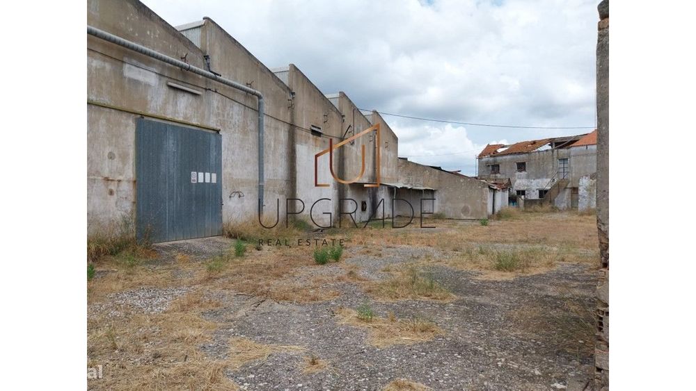 Fábrica à venda em São Brás de Alportel