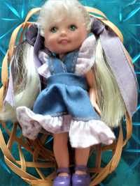 Продам очень красивую маленькую куколку, цена-150 грн.