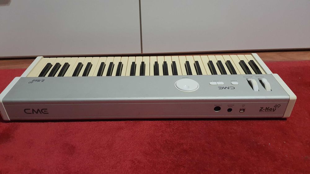 Klawiatura sterująca MIDI CME Z-Key 49 masywna