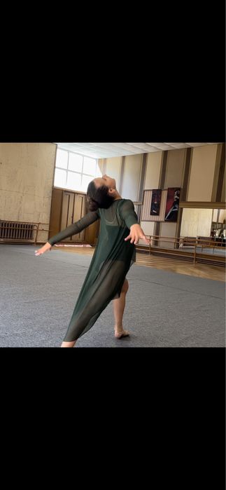 Танцювальний костюм (купальник, накидка)