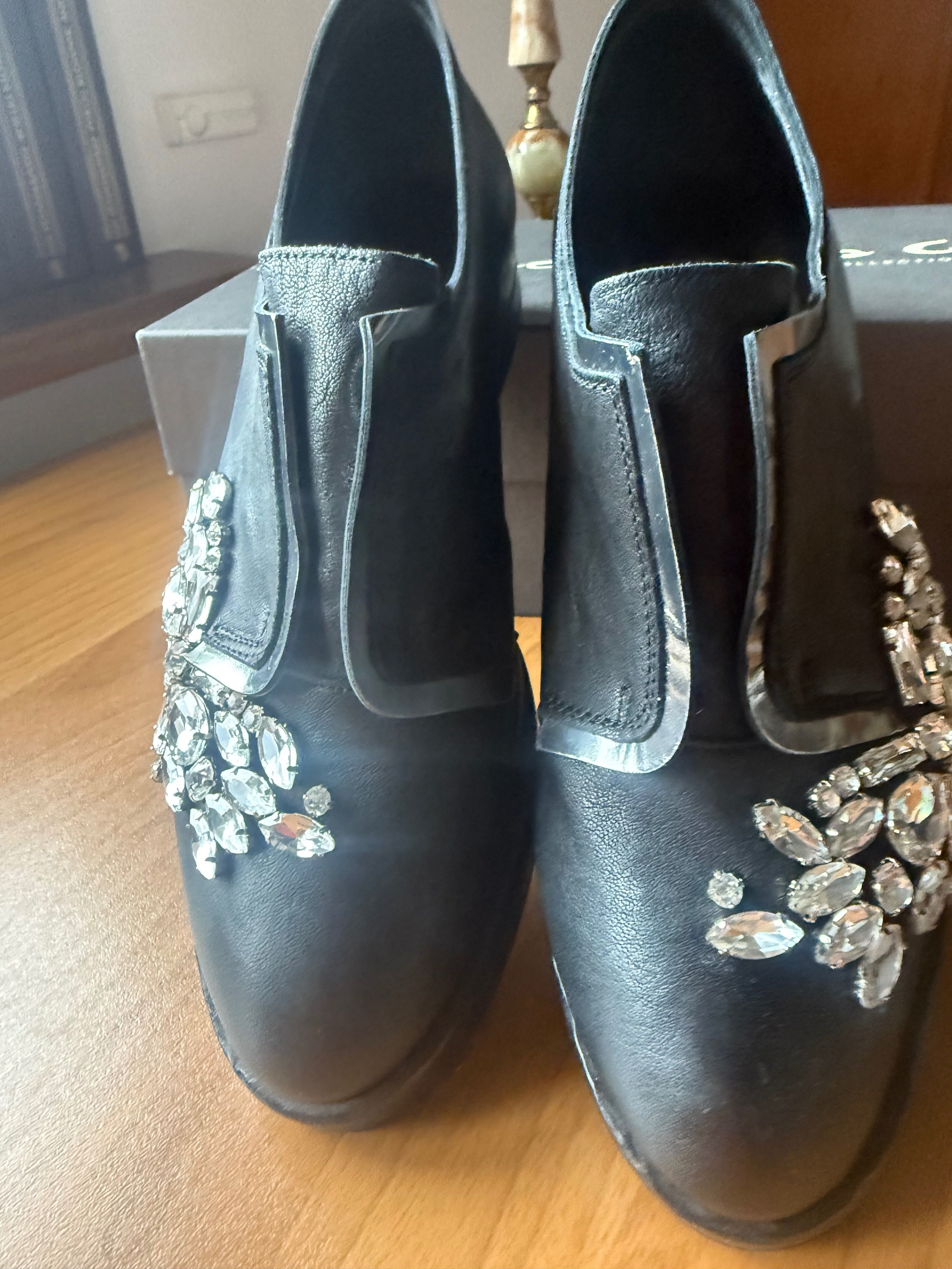 Czarne eleganckie buty Manila Grace