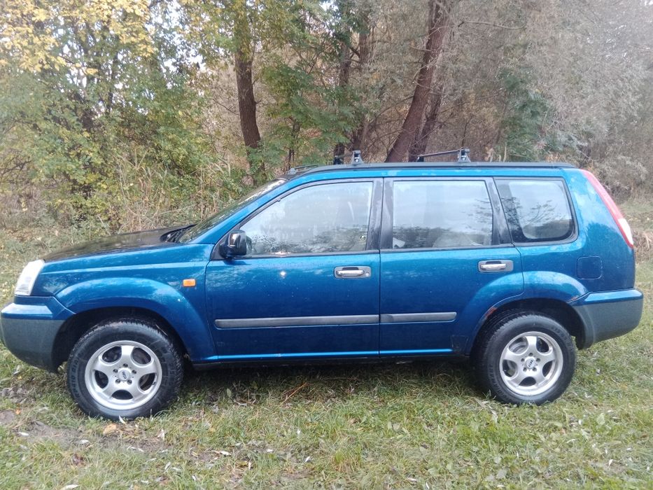 Nissan x trail t30 2.0 benzyna