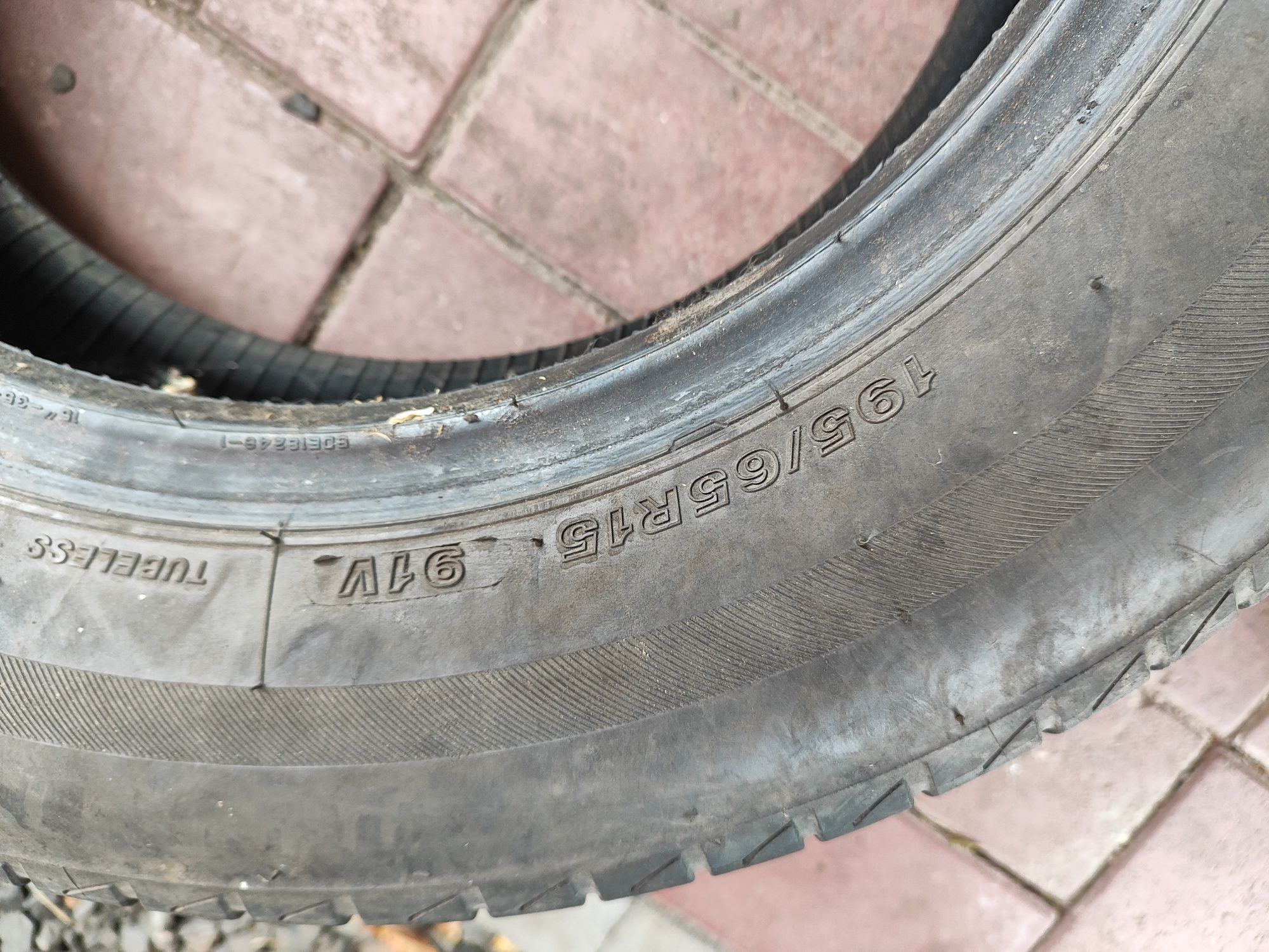 Резина 195/65R15,літо