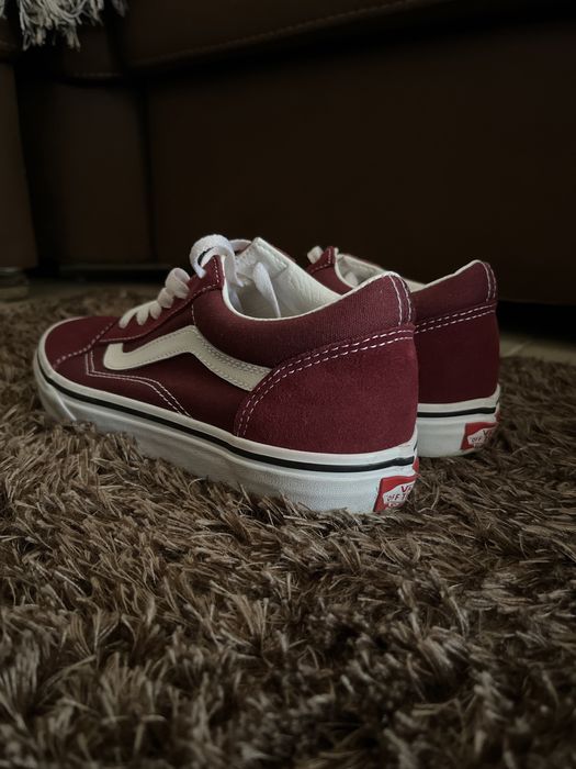 Vans bordo novas número 37