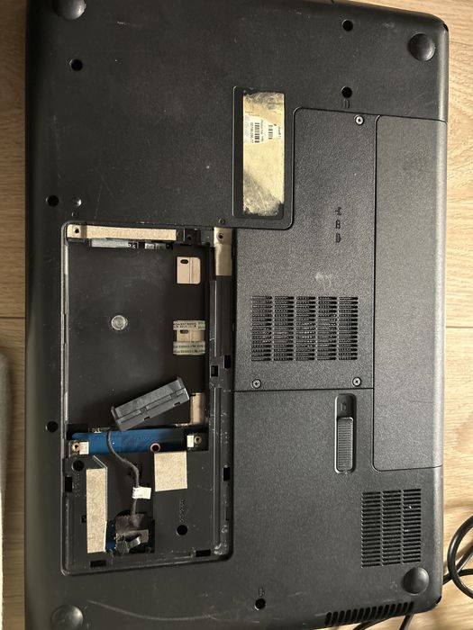 Compaq presario CQ56