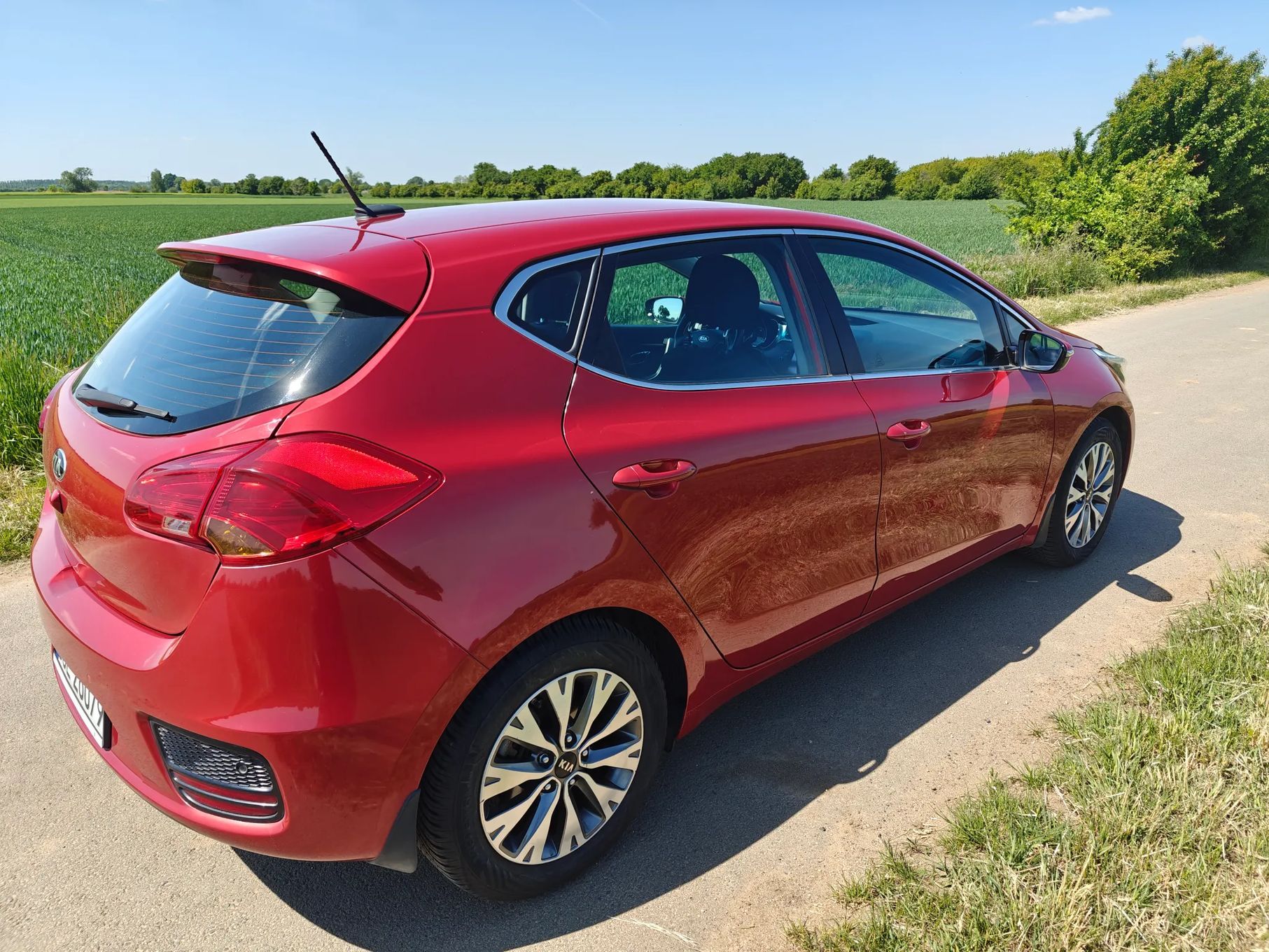Kia Ceed Kia cee'd 1,4. Pierwszy właściciel, mały przebieg. 2015 r.