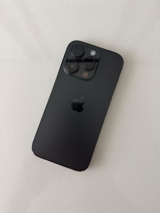 Apple iPhone 14 Pro 256GB 80% “ preto “ + carregador
