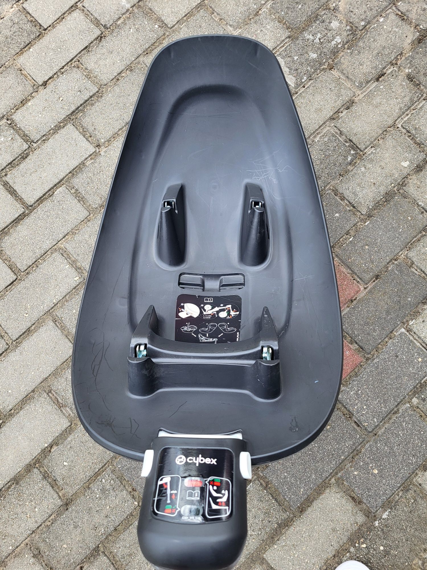 Baza isofix + fotelik Cybex Aton M I-size