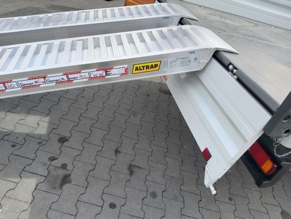 ALTRAP najazdy aluminiowe 2,5m 18t 2700 zł komplet Certyfikat