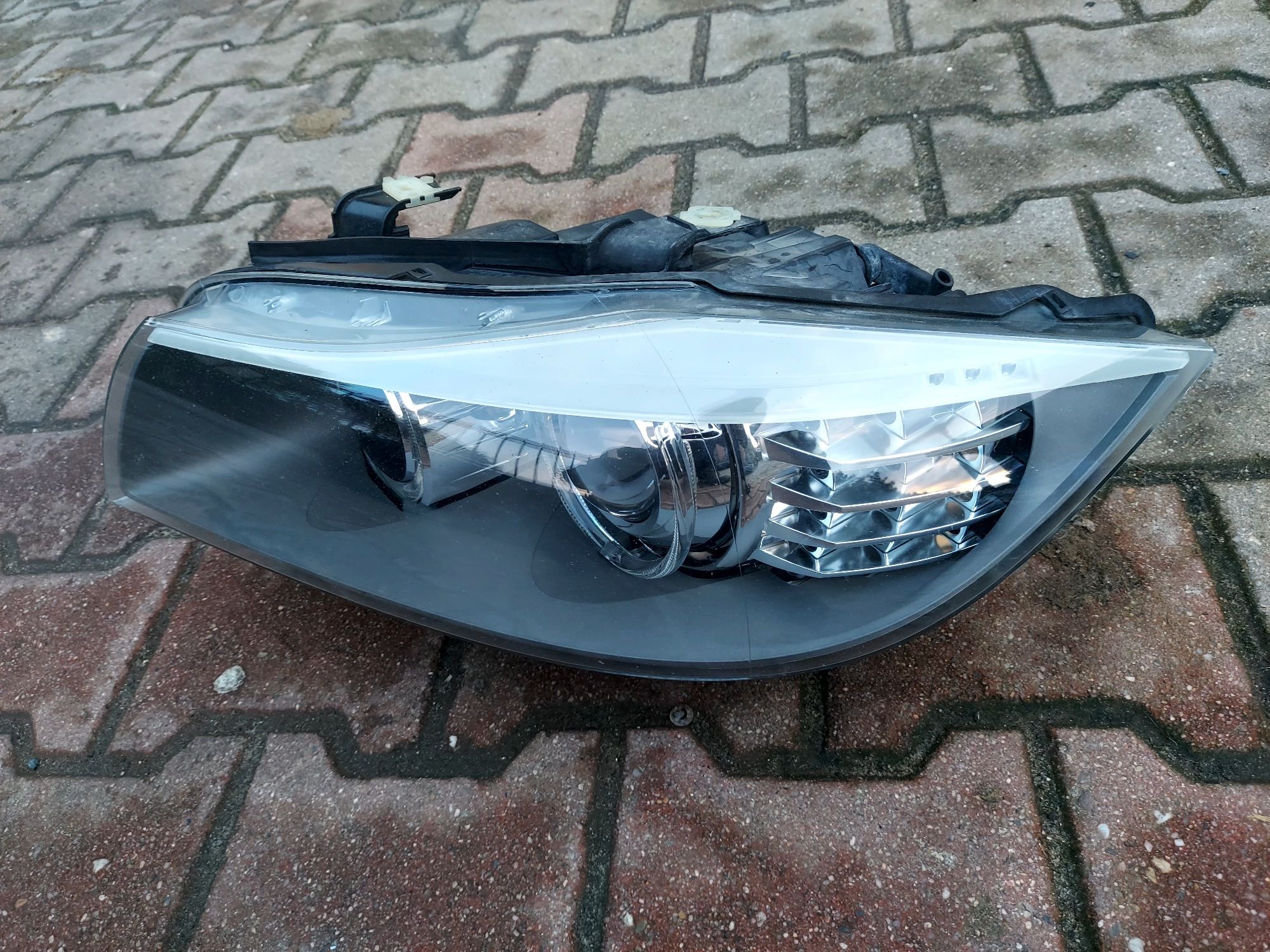 Lampa reflektor BMW E90 E91 lift LCI xenon lewa EUROPA