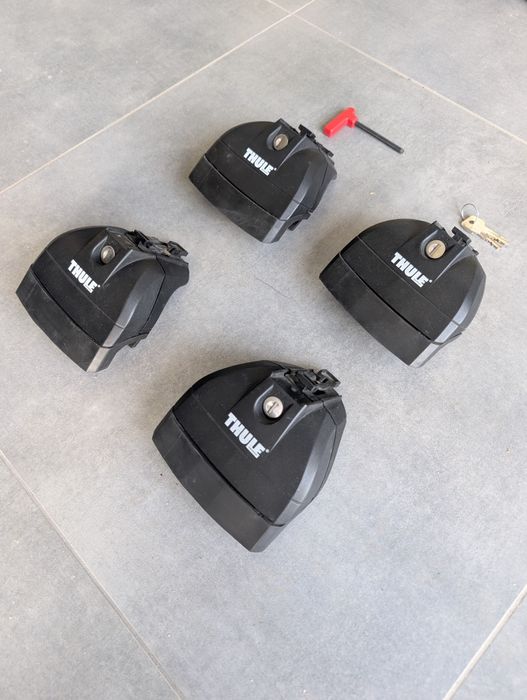 Stopy thule do samochodów z zintegrowanyni relingami m.in. Audi A4 b8