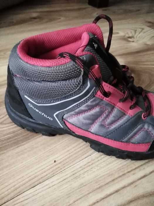 QUECHUA. Buty jesienno-zimowe.